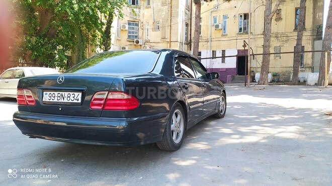 Mercedes E 200 1999, 262,300 km - 2.0 л - Bakı