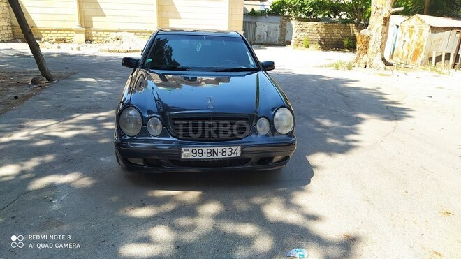 Mercedes E 200 1999, 262,300 km - 2.0 л - Bakı