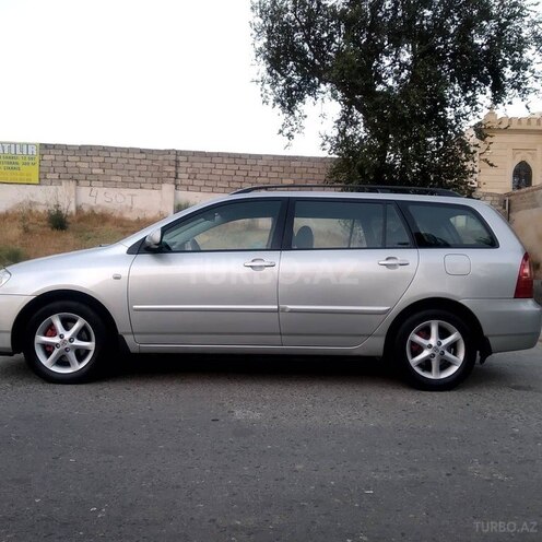 Toyota Corolla 2006, 295,426 km - 1.4 л - Bakı