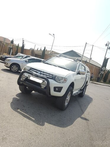 Mitsubishi L200 2015, 114,307 km - 2.5 л - Bakı