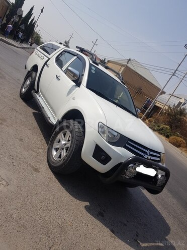 Mitsubishi L200 2015, 114,307 km - 2.5 л - Bakı