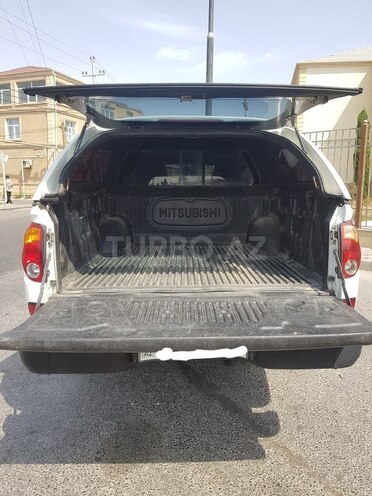 Mitsubishi L200 2015, 114,307 km - 2.5 л - Bakı
