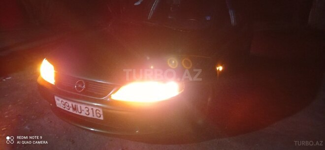 Opel Vectra 1995, 298,526 km - 1.8 l - Zaqatala
