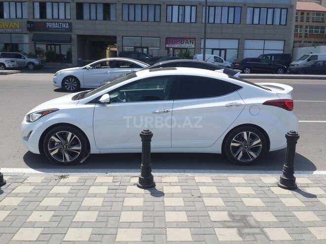 Hyundai Elantra 2015, 88,666 km - 1.8 l - Bakı