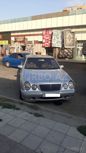 Mercedes E 220 1999, 420,000 km - 2.2 l - Bakı