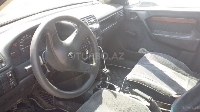 Opel Vectra 1993, 299,999 km - 1.8 l - Bakı