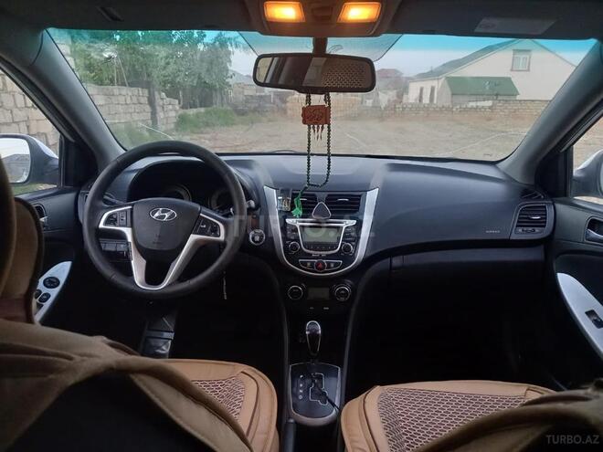Hyundai Accent 2012, 175,000 km - 1.6 л - Bakı