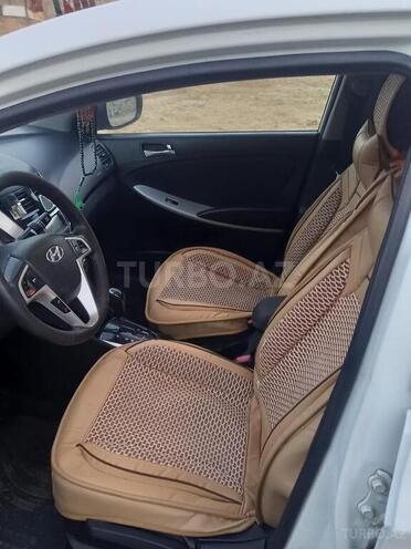 Hyundai Accent 2012, 175,000 km - 1.6 л - Bakı