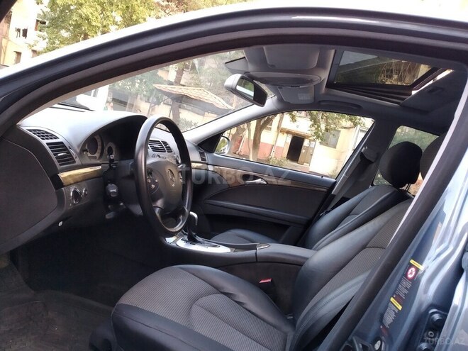 Mercedes E 300 2005, 218,000 km - 3.0 l - Bakı