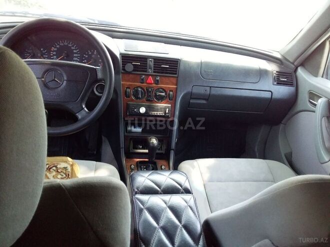 Mercedes C 180 1998, 318,482 km - 1.8 l - Zaqatala