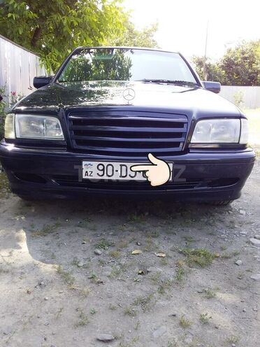 Mercedes C 180 1998, 318,482 km - 1.8 l - Zaqatala