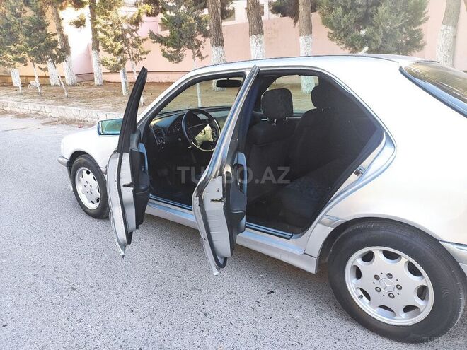 Mercedes C 180 1998, 284,000 km - 1.8 l - Bakı