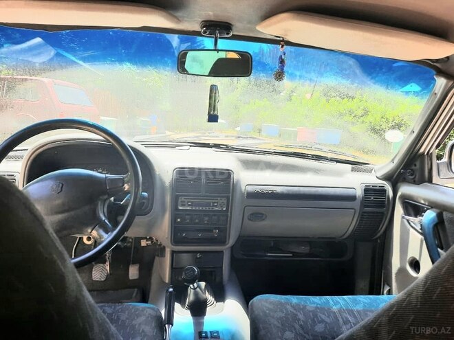 GAZ 3110 2000, 353,000 km - 2.3 л - Astara