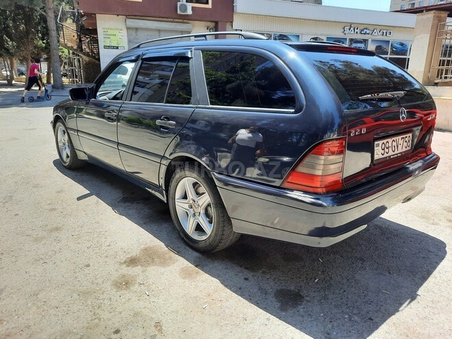 Mercedes C 220 2000, 290,000 km - 2.2 l - Bakı