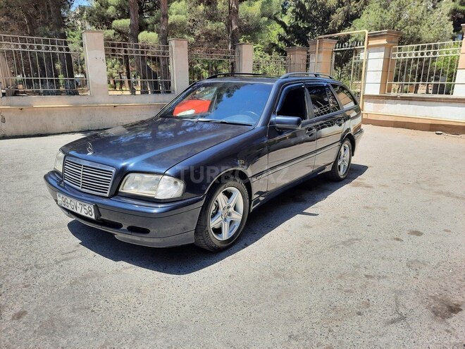 Mercedes C 220 2000, 290,000 km - 2.2 l - Bakı