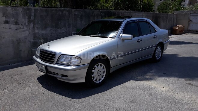 Mercedes C 240 2000, 250,000 km - 2.4 l - Bakı