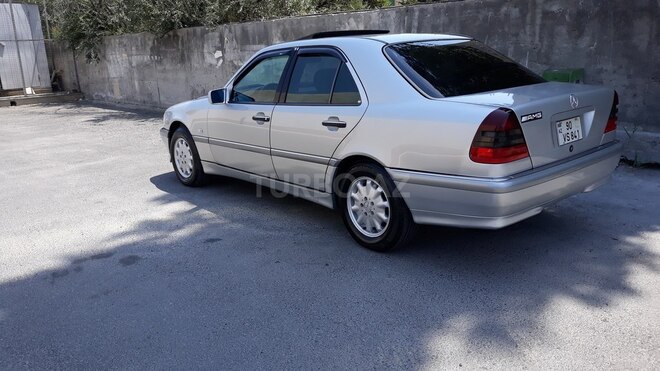 Mercedes C 240 2000, 250,000 km - 2.4 l - Bakı