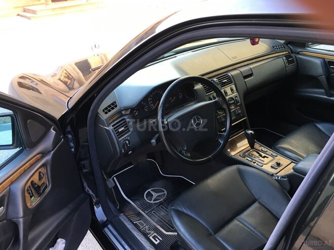 Mercedes E 240 1999, 341,690 km - 2.4 l - Sumqayıt