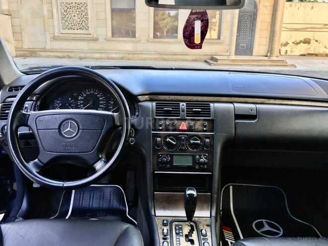 Mercedes E 240 1999, 341,690 km - 2.4 l - Sumqayıt