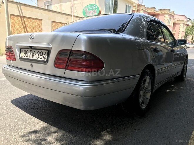 Mercedes E 240 1998, 331,879 km - 2.4 l - Bakı