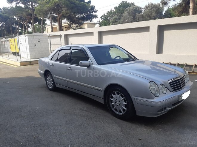 Mercedes E 220 1999, 305,000 km - 2.2 l - Bakı