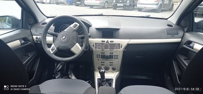 Opel Astra 2008, 285,000 km - 1.3 l - Bakı