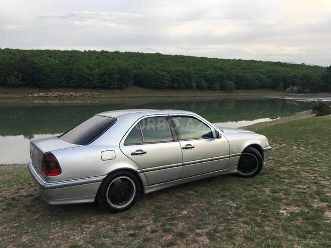 Mercedes C 280 1997, 303,545 km - 2.8 л - Quba