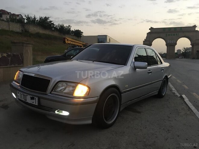 Mercedes C 280 1997, 303,545 km - 2.8 л - Quba