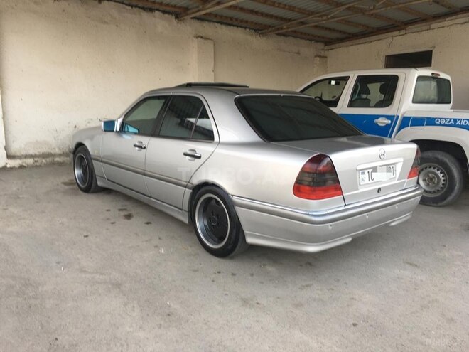 Mercedes C 280 1997, 303,545 km - 2.8 л - Quba