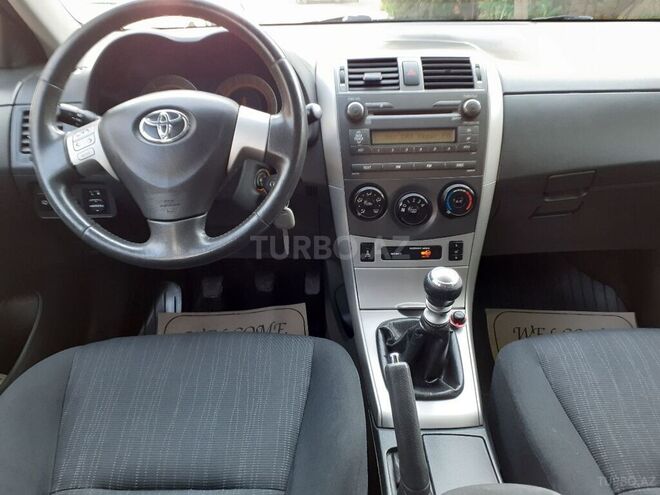 Toyota Corolla 2009, 202,000 km - 1.4 l - Bakı