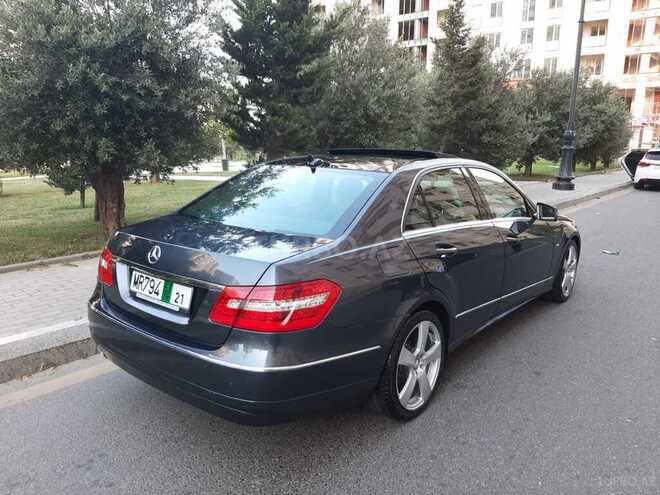 Mercedes E 220 2011, 166,500 km - 2.2 l - Bakı