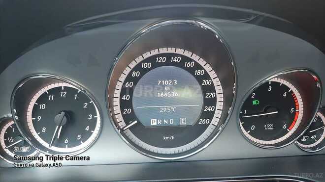 Mercedes E 220 2011, 166,500 km - 2.2 l - Bakı