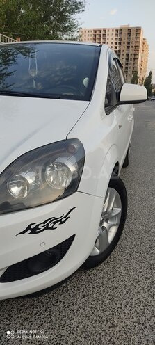 Opel Zafira 2011, 303,000 km - 1.7 l - Bakı