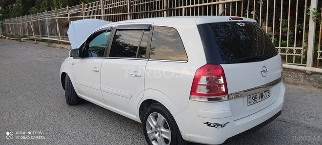 Opel Zafira 2011, 303,000 km - 1.7 l - Bakı