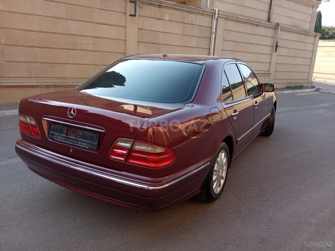 Mercedes E 240 1999, 353,500 km - 2.4 л - Bakı
