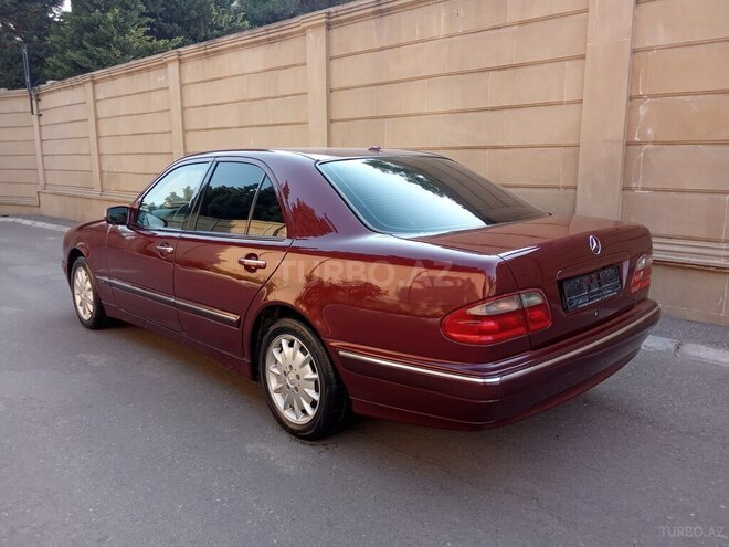 Mercedes E 240 1999, 353,500 km - 2.4 л - Bakı