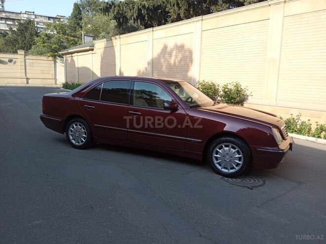 Mercedes E 240 1999, 353,500 km - 2.4 л - Bakı