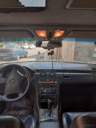 Mercedes E 280 1996, 320,000 km - 2.8 л - Gəncə