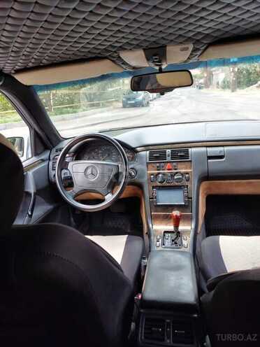 Mercedes E 300 1996, 257,000 km - 3.0 l - Bakı