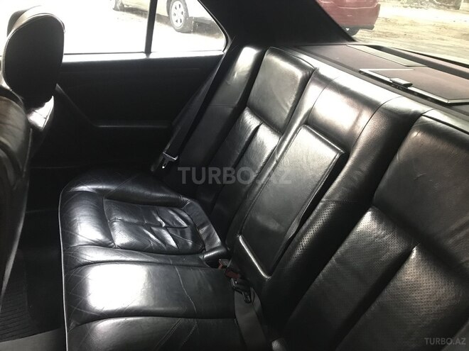 Mercedes C 220 1993, 291,000 km - 2.2 л - Bakı