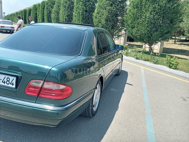 Mercedes E 240 1998, 278,450 km - 2.4 l - Gəncə