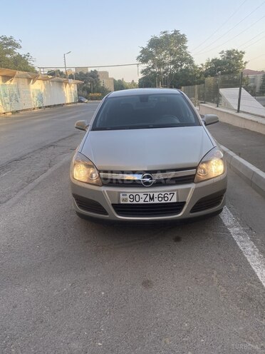 Opel Astra 2005, 200,000 km - 1.6 л - Bakı