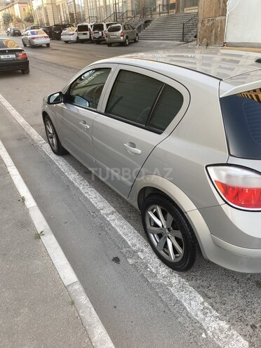 Opel Astra 2005, 200,000 km - 1.6 л - Bakı
