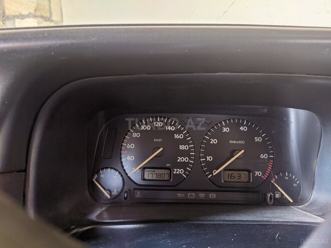 Volkswagen Vento 1994, 177,807 km - 1.9 л - Qusar