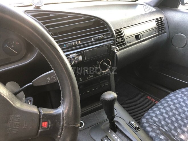BMW 325 1992, 111,000 km - 2.5 l - Bakı