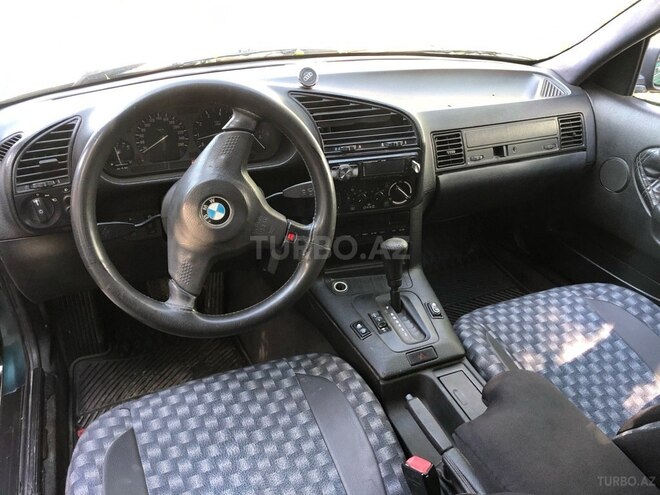 BMW 325 1992, 111,000 km - 2.5 l - Bakı