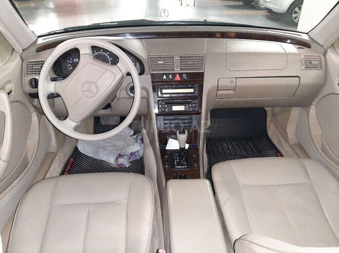 Mercedes C 230 1998, 31,000 km - 2.3 l - Bakı