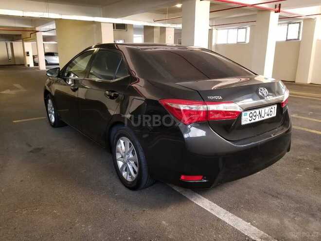 Toyota Corolla 2013, 135,000 km - 1.6 л - Bakı