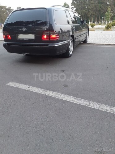 Mercedes E 270 2000, 322,710 km - 2.7 l - İmişli