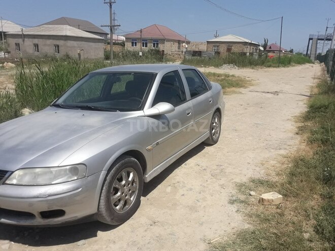 Opel Vectra 1999, 325,400 km - 2.0 л - Sumqayıt